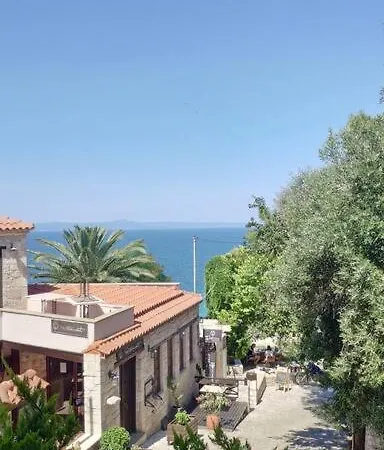 Sea View Terrace Corner Apartment-close To The Sea Apartment *